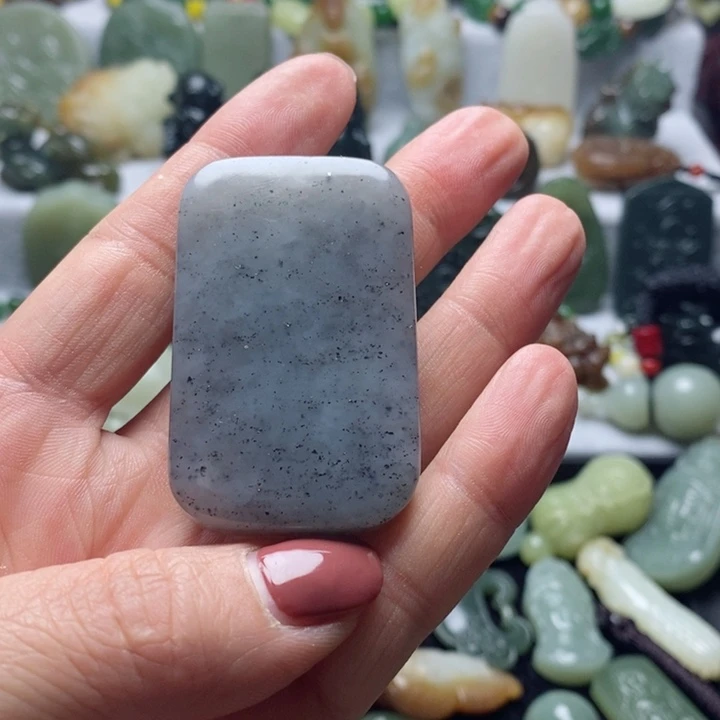 和田玉吊坠未镶嵌