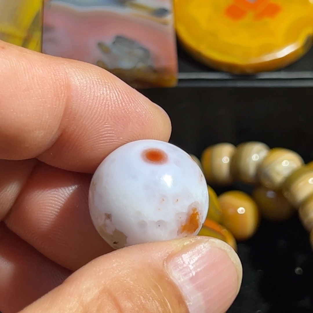 用***7玛瑙/玉髓合金颈饰