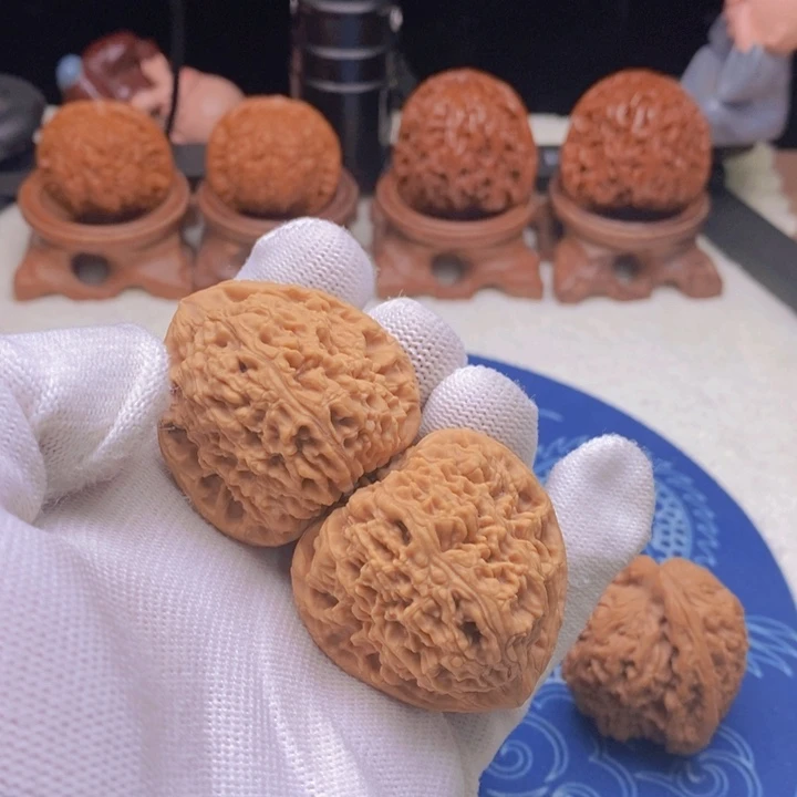 文玩核桃吊坠夜**江文玩核桃