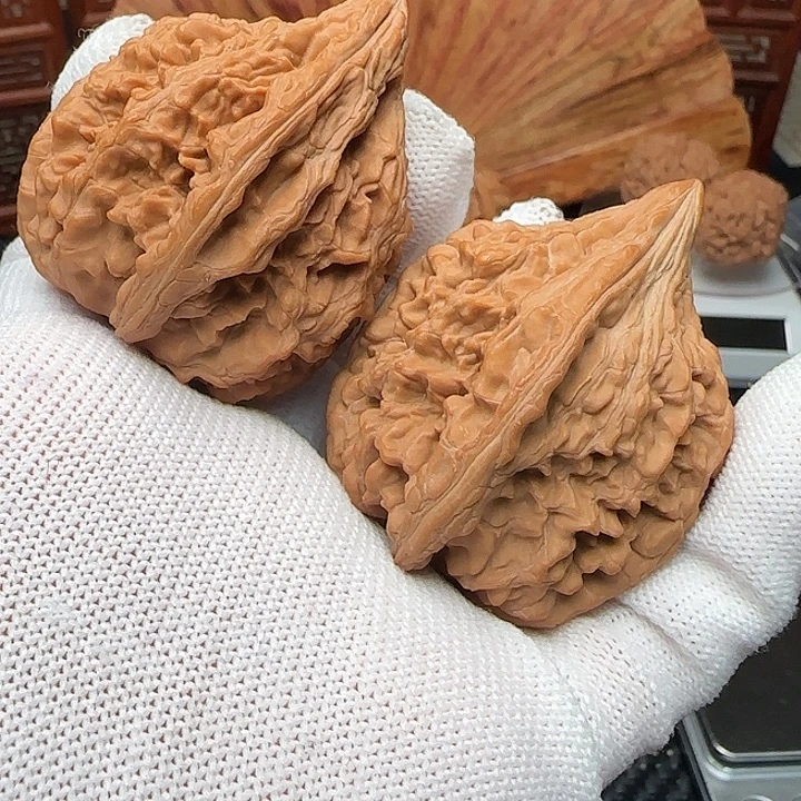 文玩核桃吊坠全品大沽石44尺59克多