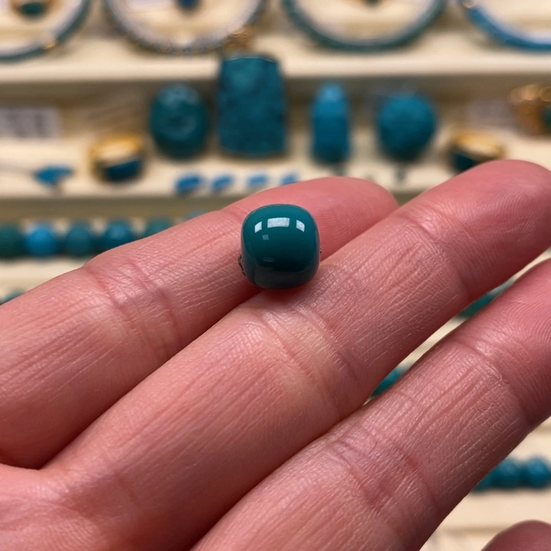 绿松石未镶嵌珠宝奇石直径9.1×8.2老型