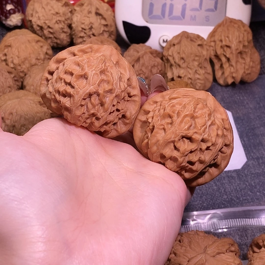 04宫灯44尺寸核桃