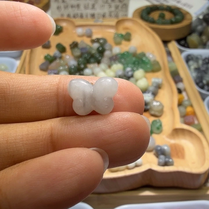 和田玉未镶嵌珠宝半成品