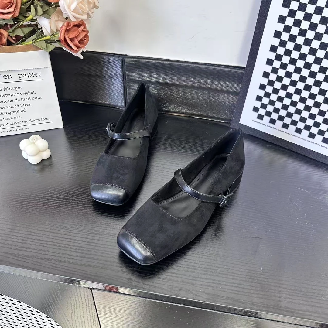 春季新品经典时尚百搭休闲浅口单鞋女低跟气质软底冷粘工艺5831-2