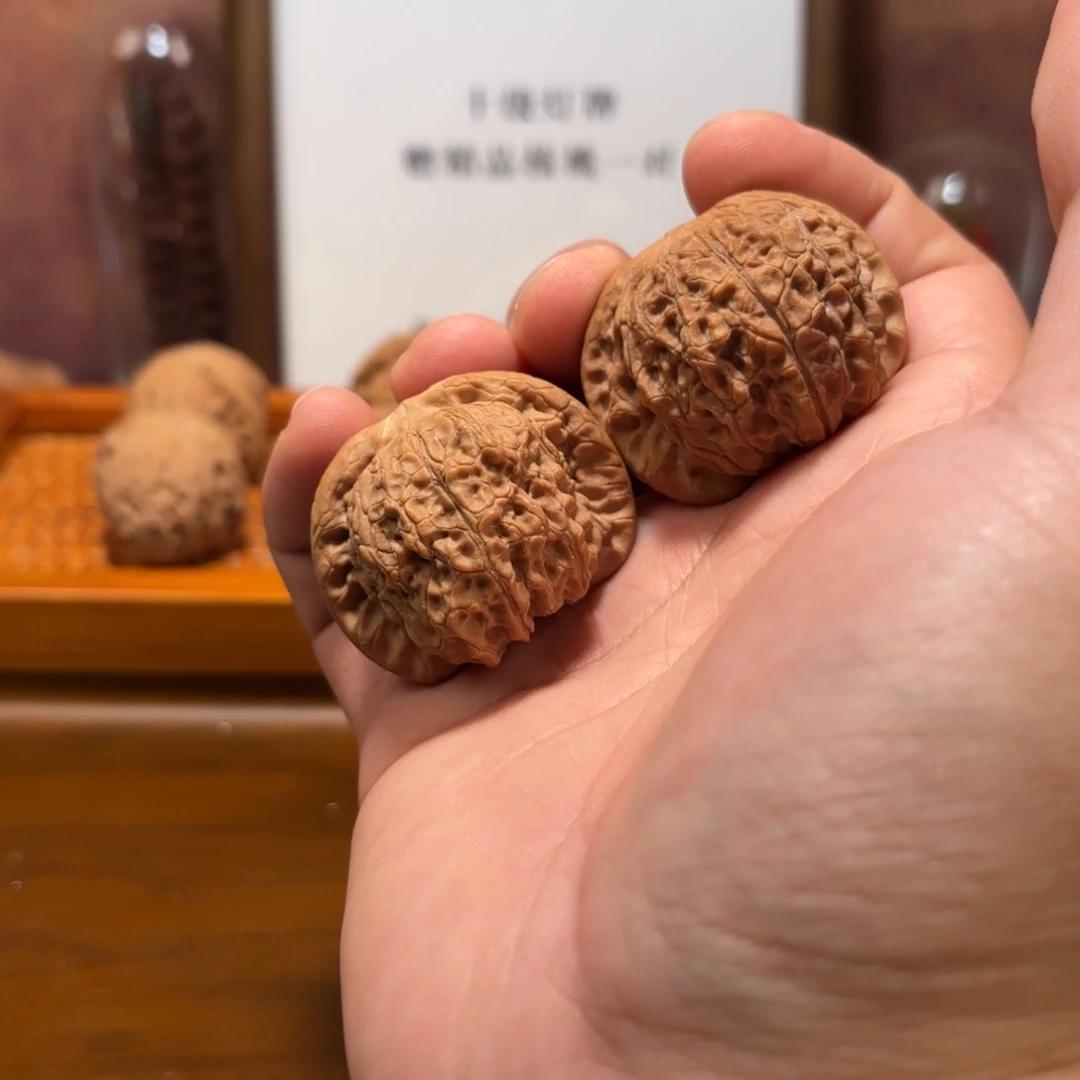 吊坠文玩核桃血麒麟Q5738