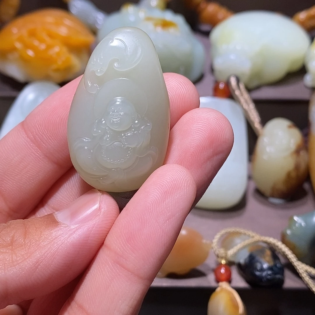 哑***哑和田玉未镶嵌吊坠(赠链)