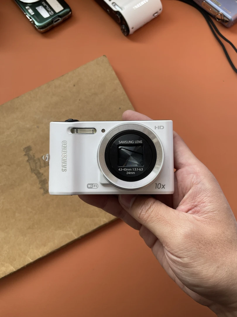 9新 Samsung/三星 WB30F 1600万像素10倍变焦 复古CCD卡片相机