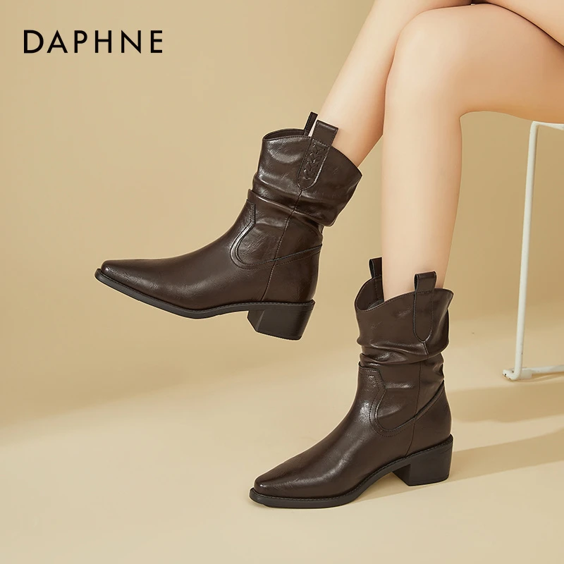 达芙妮琥珀流光高跟骑士靴2025冬季加绒显瘦V口中筒靴褶皱堆堆靴