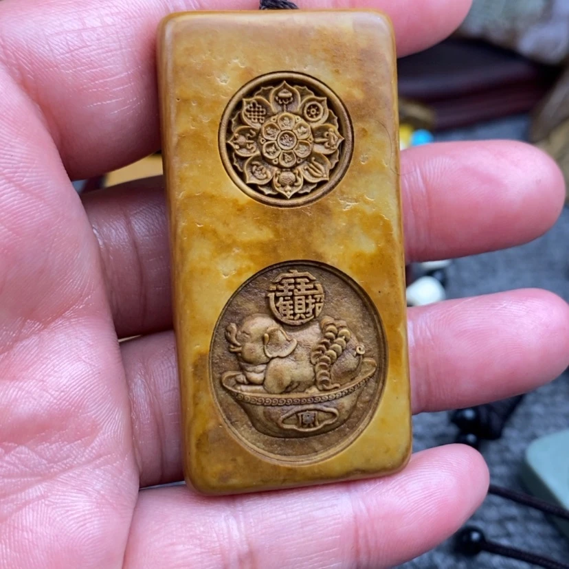 【闪购商品】原石雕刻手把件