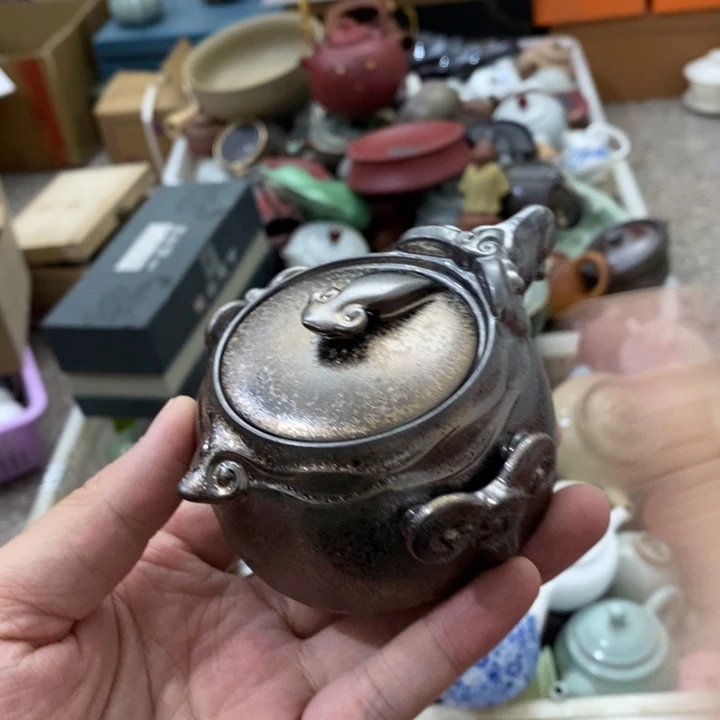 陶瓷艺术品及陶瓷壶壶