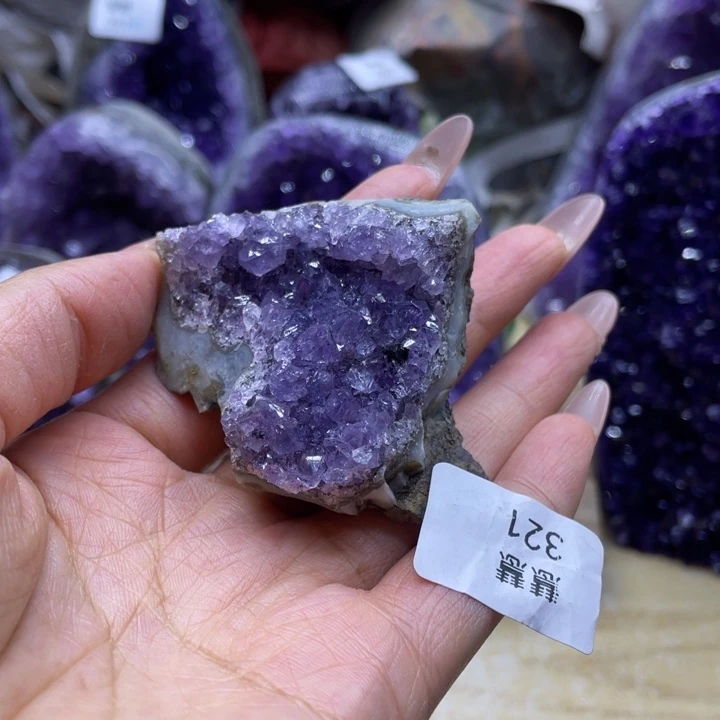 未镶嵌水晶大型摆件（非配饰）