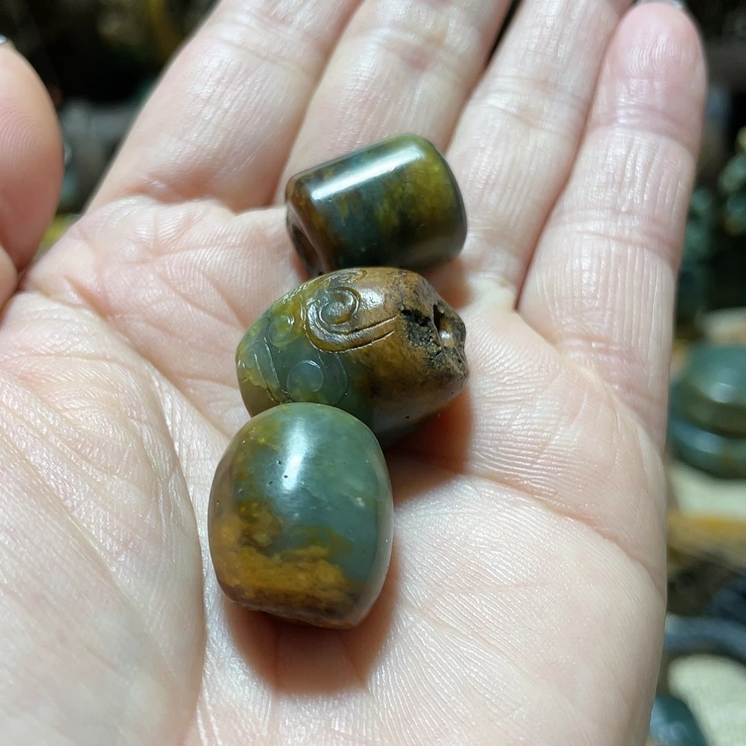 岫岩河磨玉（透闪石质玉）挂件未镶嵌别**子