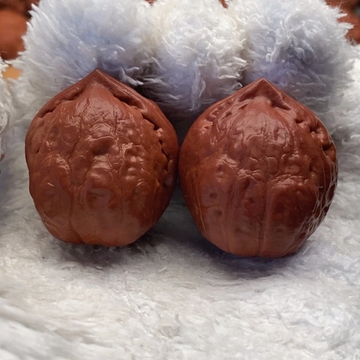 核桃精品文玩核桃手捻寿桃