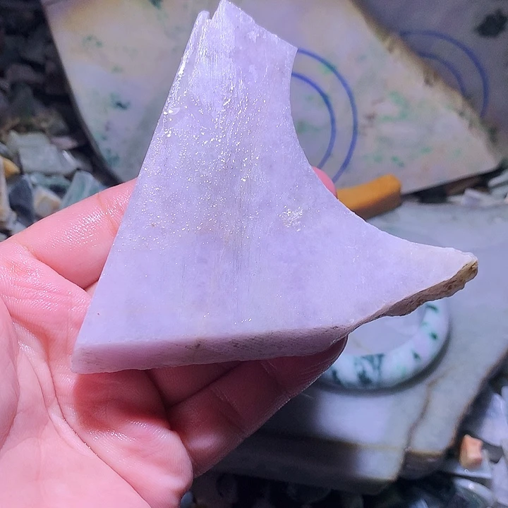 颈饰未镶嵌翡翠边角料