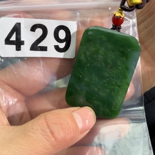 和田玉未镶嵌珠宝半成品