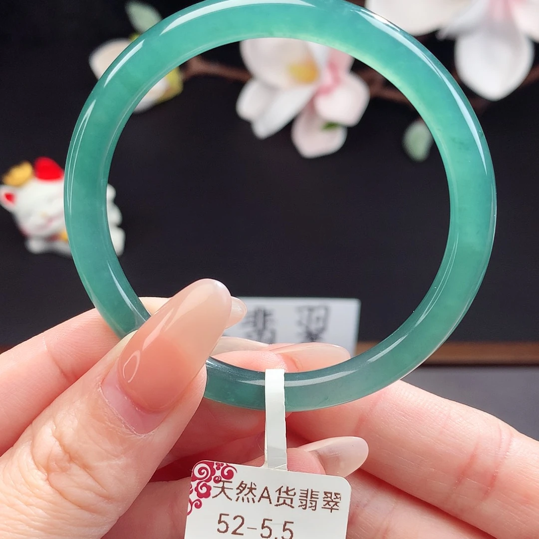 翡翠手镯（圆镯）未镶嵌