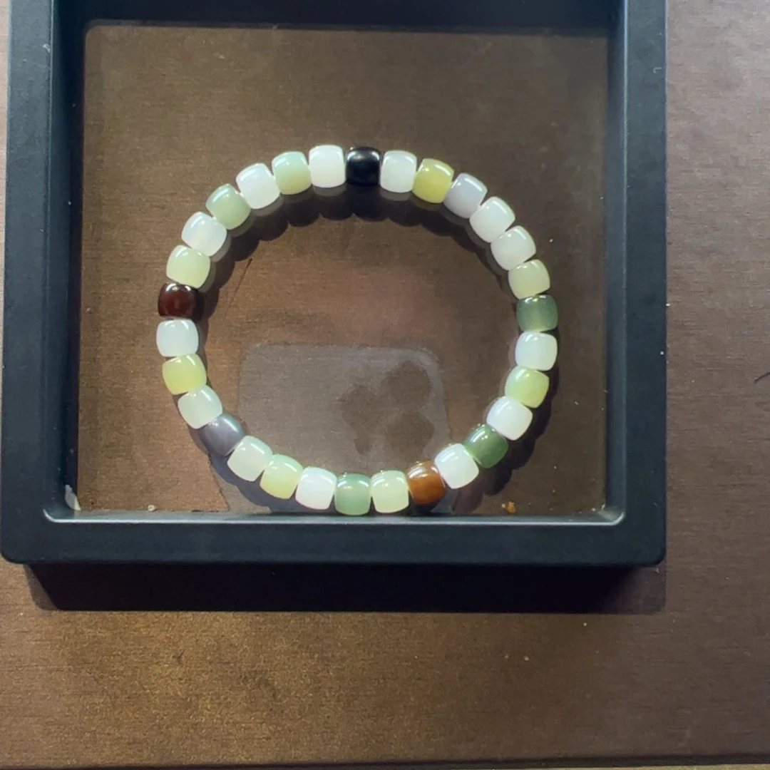 慧***h和田玉未镶嵌吊坠(不含链)