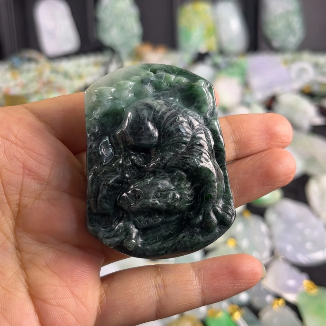 吊坠(不含链)18K金镶嵌翡翠