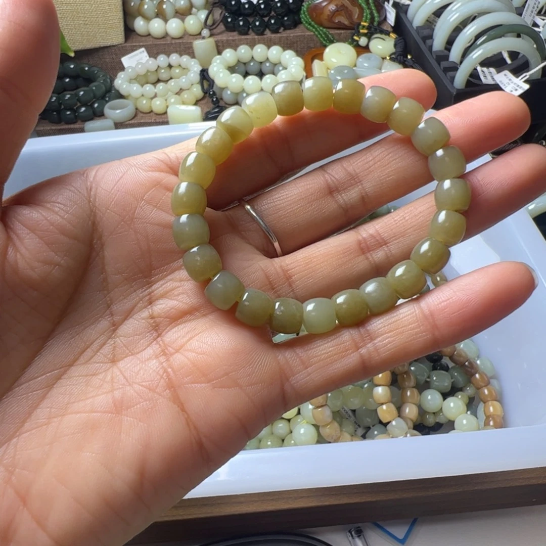 和田玉（糖玉）未镶嵌手链