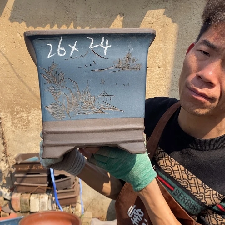 红陶紫砂器。紫砂器，紫砂