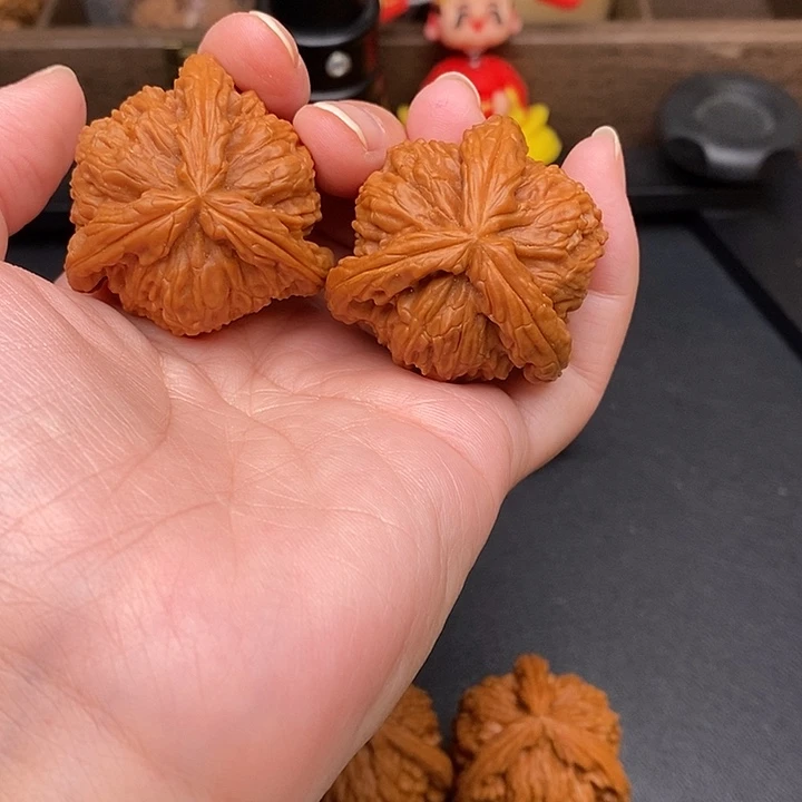 王***利把件文玩核桃白奔