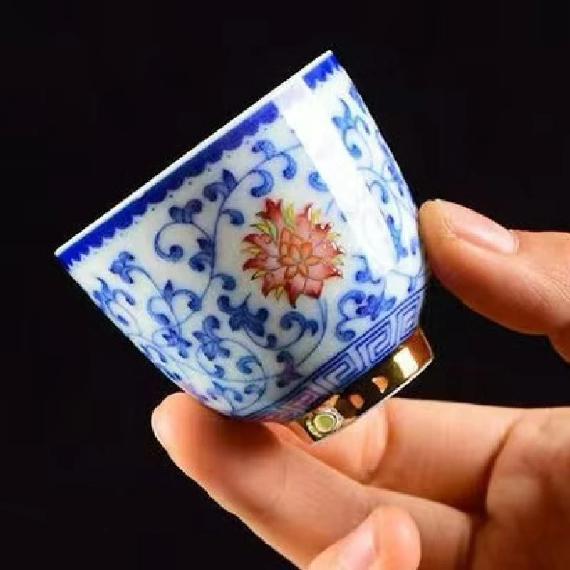《青莲红花》缠枝莲主人杯