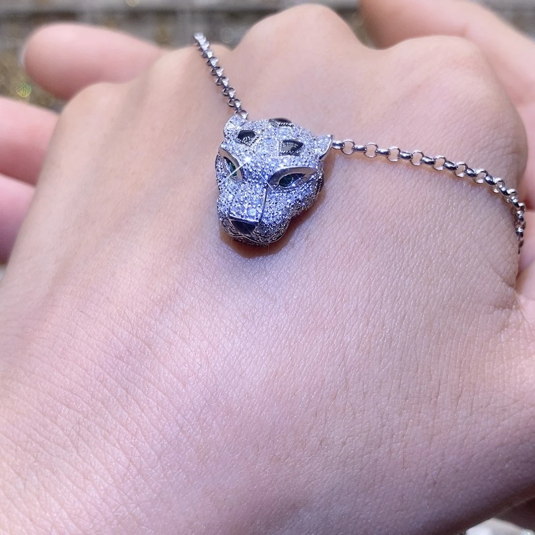 钻石项链18K金镶嵌祖母绿珐琅工艺豹子头k白