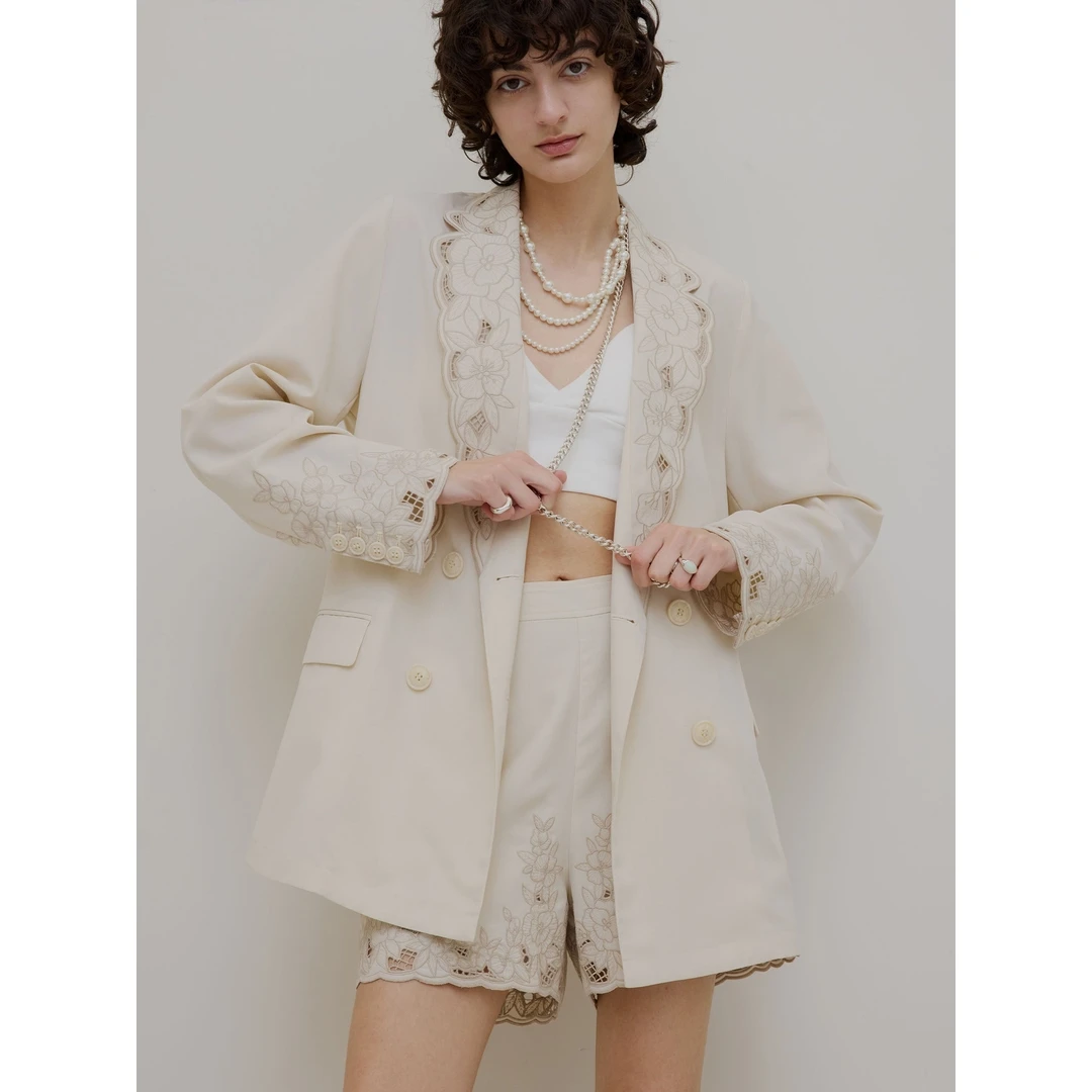 【六哥家】 代 [早秋上新] 时尚重工蕾丝镂空刺绣设计感西装外套