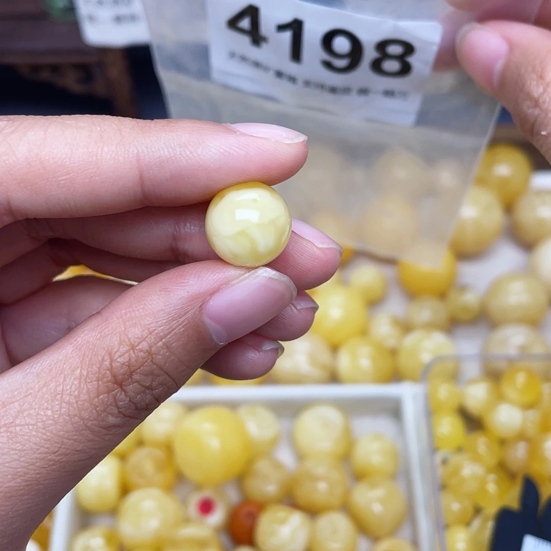 蜜蜡未镶嵌珠宝奇石粉12.1