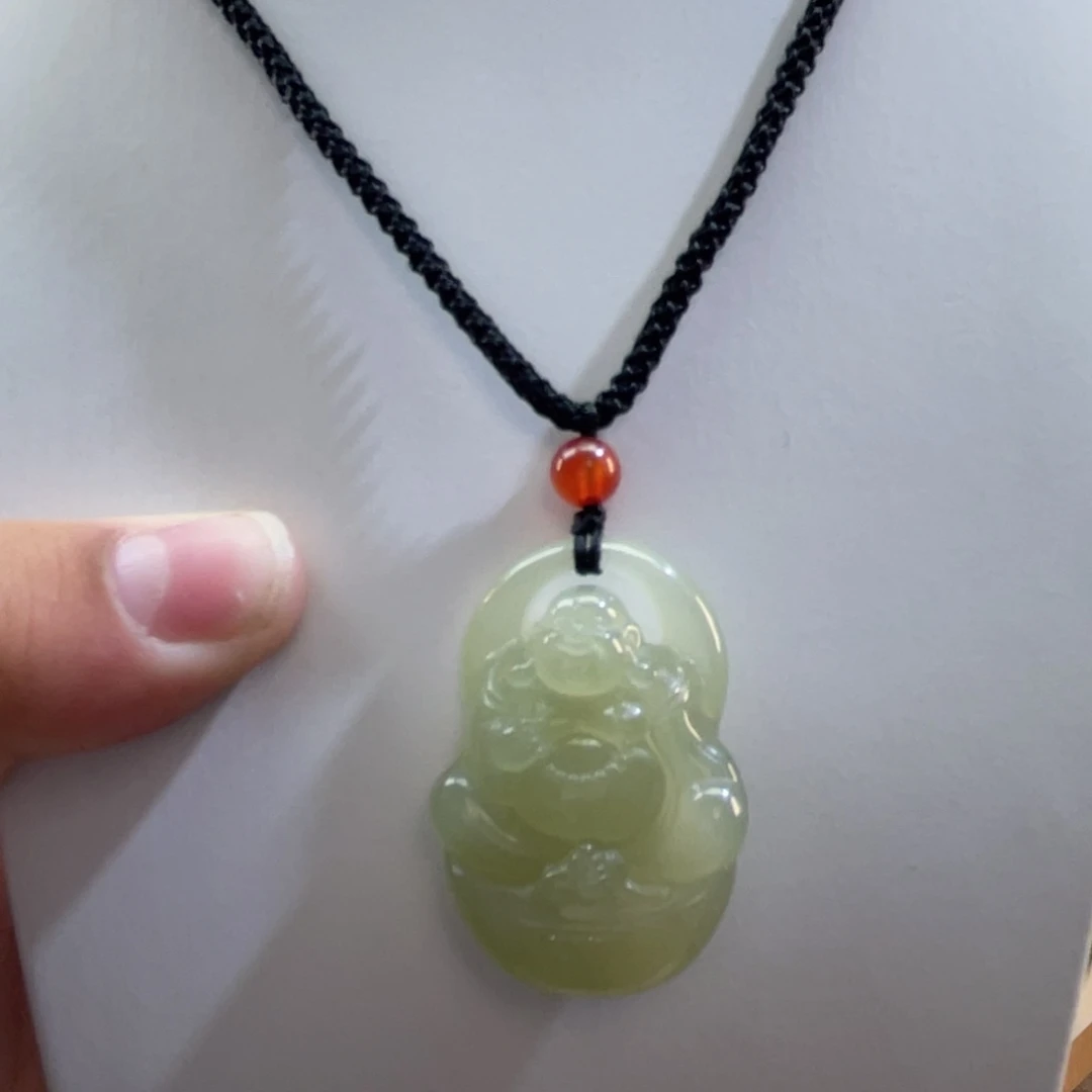 安***)和田玉未镶嵌颈饰