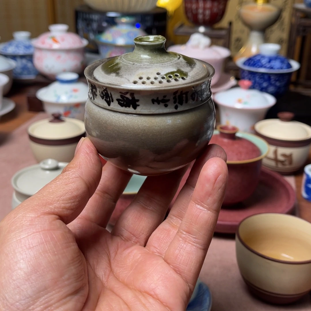 壹***刘素铭品瓷釉下彩茶具