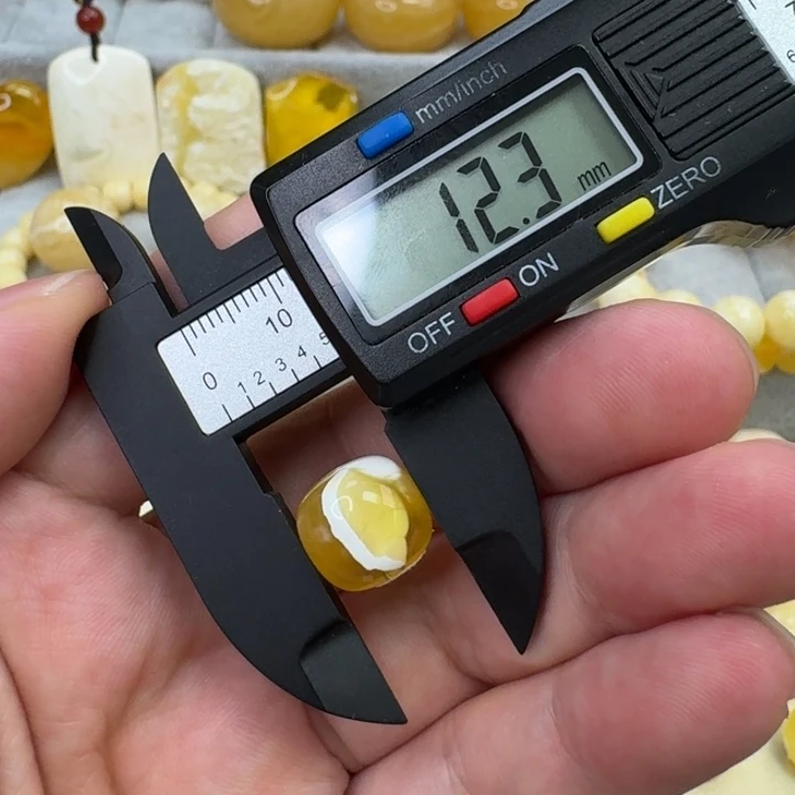 未镶嵌蜜蜡裸石纣*
