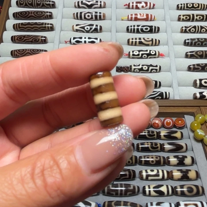 未镶嵌颈饰玛瑙/玉髓