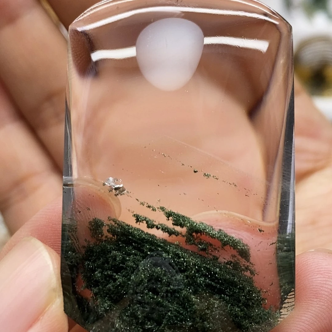 哦***？水晶珠宝半成品未镶嵌吊坠打孔不退换