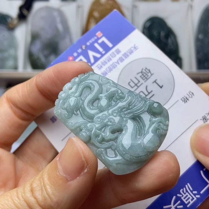 翡翠未镶嵌挂件翡翠