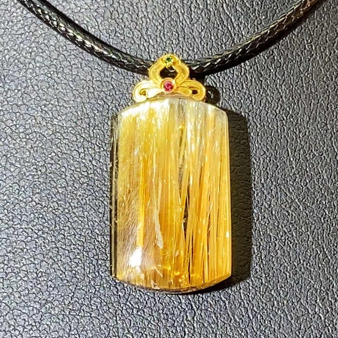 水晶18K金镶嵌颈饰天然满顺钛晶无事牌吊坠