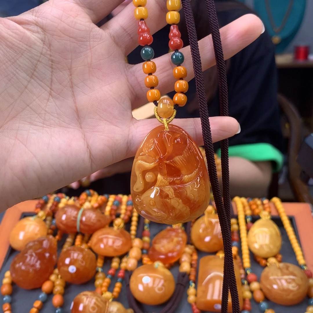 蜜蜡颈饰未镶嵌天然