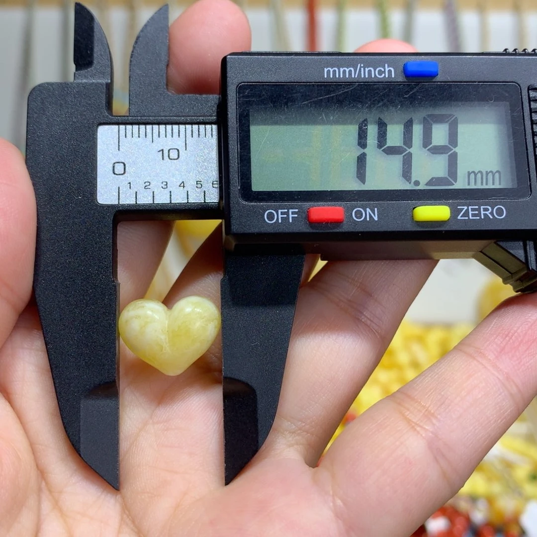 未镶嵌琥珀裸石配饰