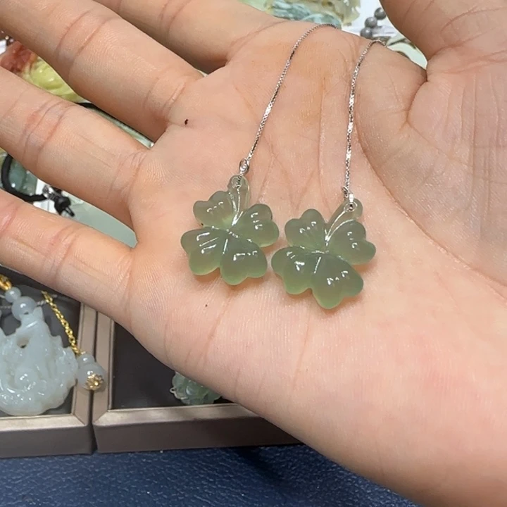 蛇纹石玉未镶嵌吊坠