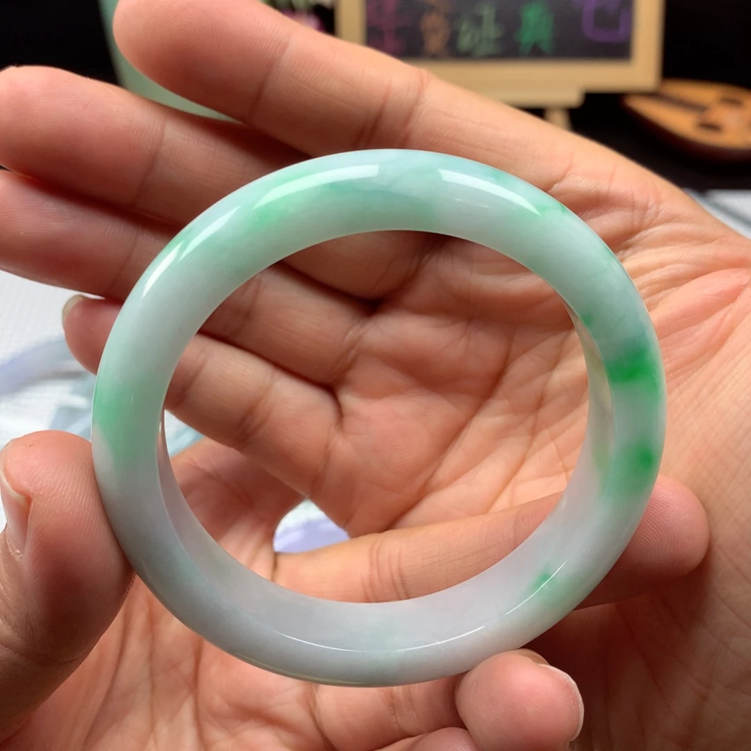 翡翠手镯未镶嵌8号