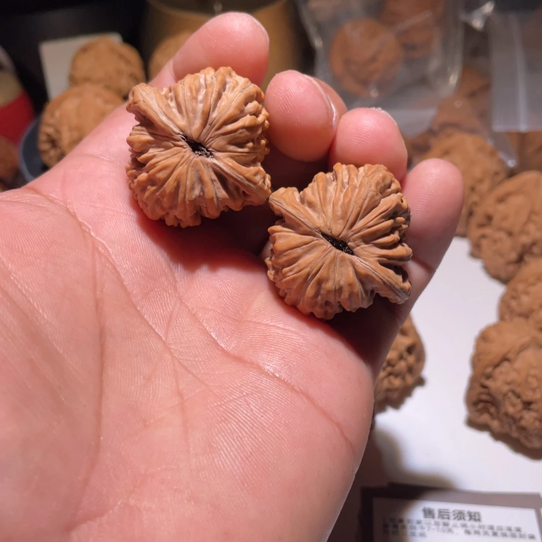 文玩核桃吊坠大*汉高楼