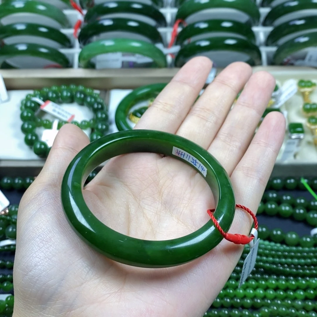 和田玉（碧玉）手镯未镶嵌55圈口无黑点
