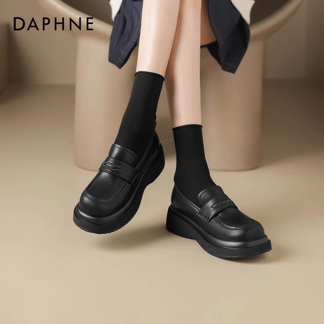 达芙妮厚底乐福鞋女2025新款春季舒适单鞋白色鞋子女学院风小皮鞋