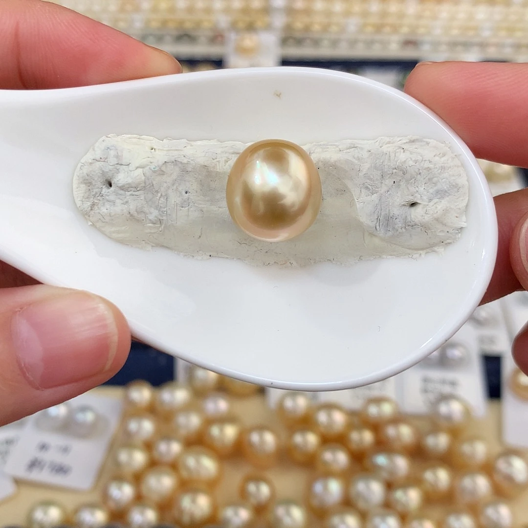 未镶嵌金珠12.8mm 海水珍珠