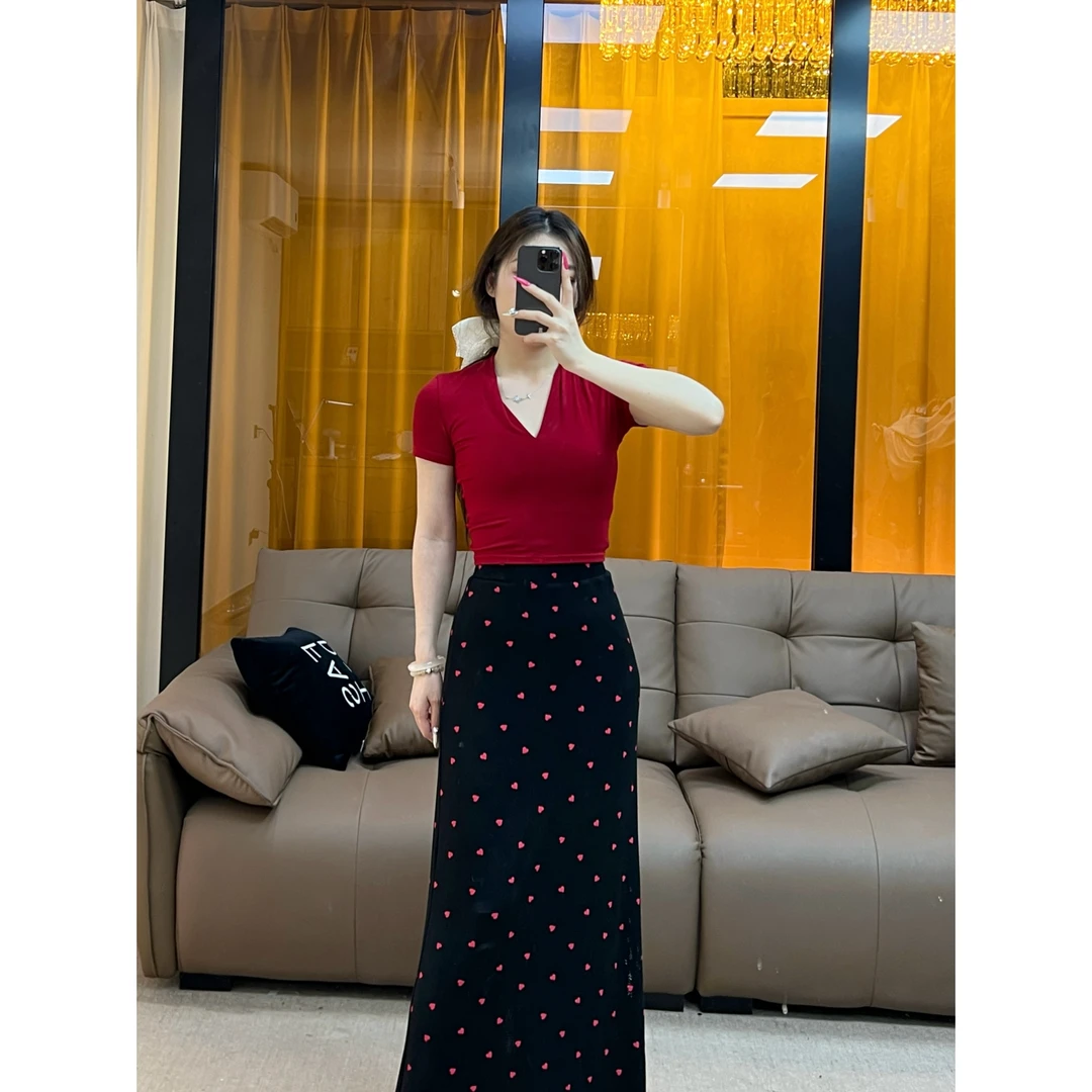 【气质女神】夏季新款高腰显瘦心形半身伞裙红色V领气质上衣套装