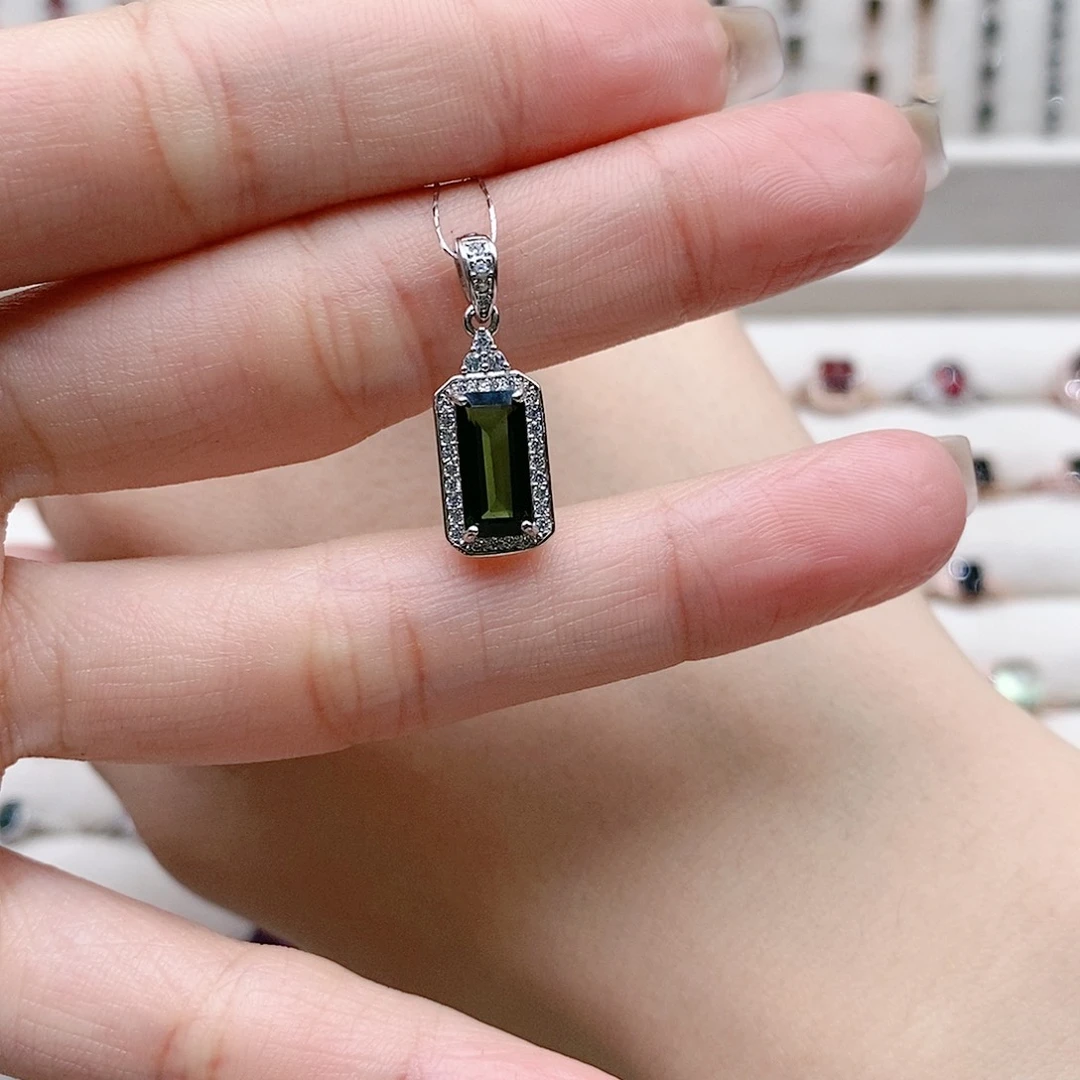 碧玺颈饰银S925镶嵌吊坠