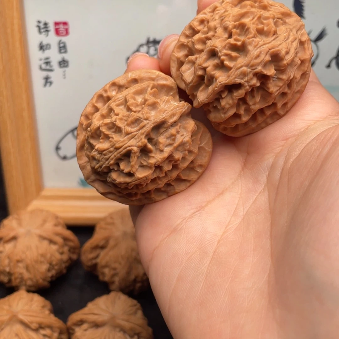 【闪购商品】文玩核桃把件浪*40全品苹果园