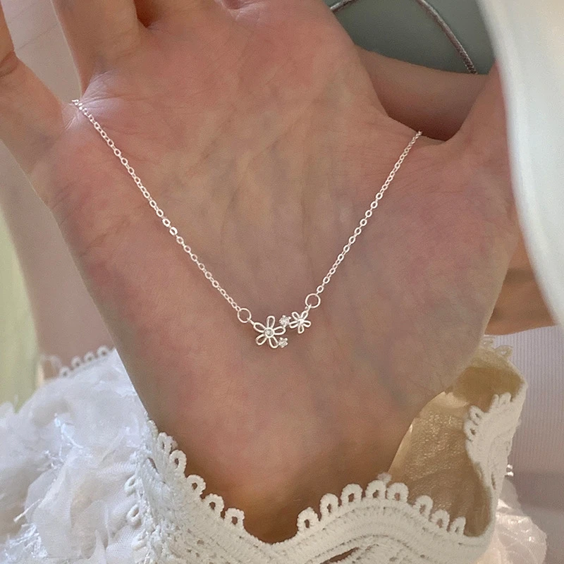 小花项链夏季女高级感小众设计感甜美锁骨链颈链时尚饰品轻奢