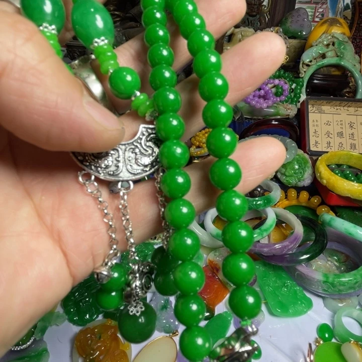 嗨***凉滴血莲花菩提手串