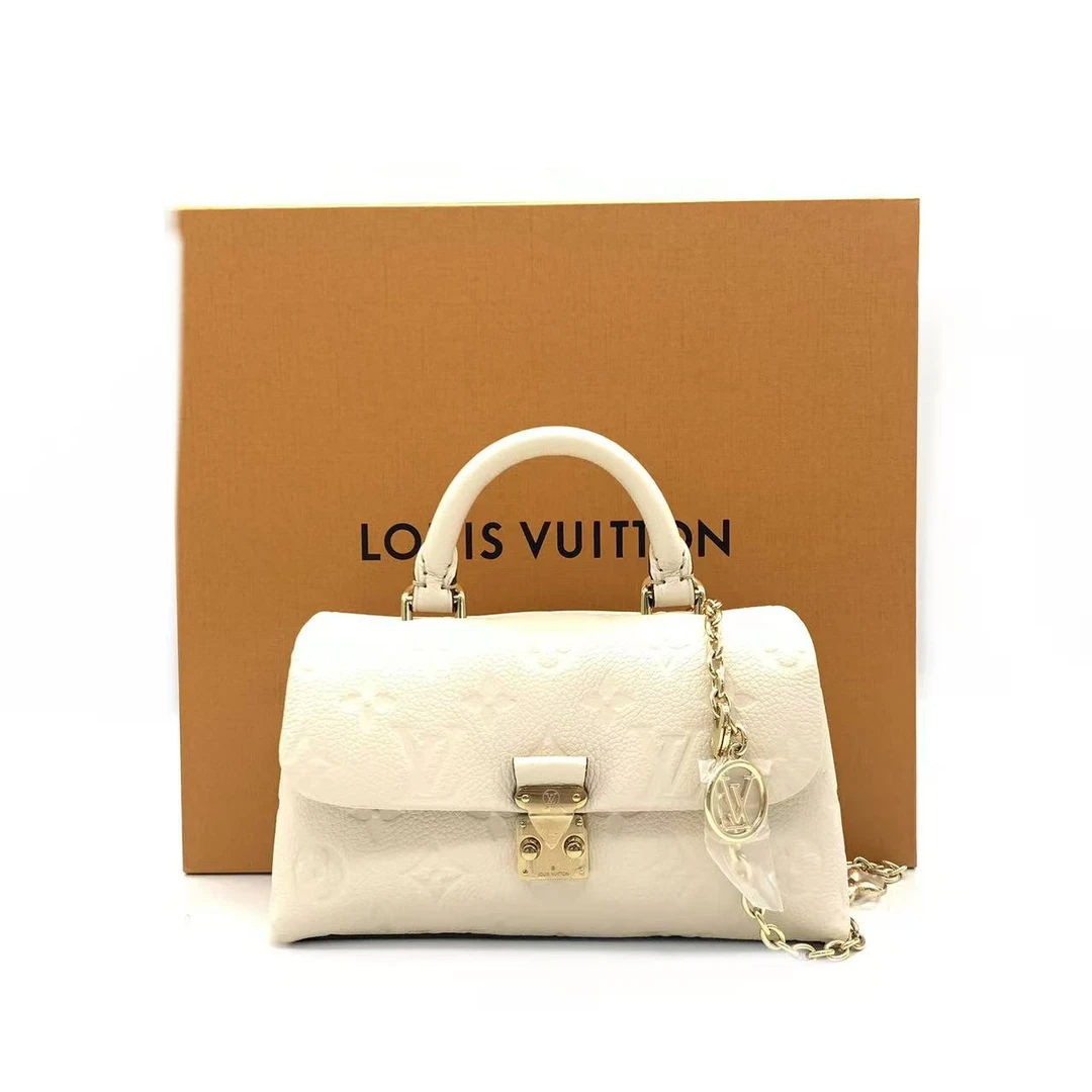 99新 LouisVuitton/路易威登 【安则专属】奶昔白madeline玛德琳包